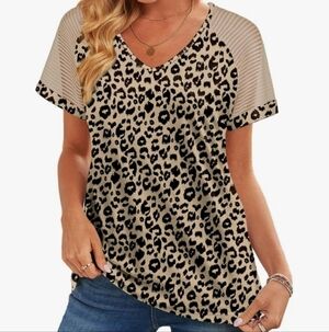 NWOT Boutique Women's Leopard Print V-Neck Top 2XL